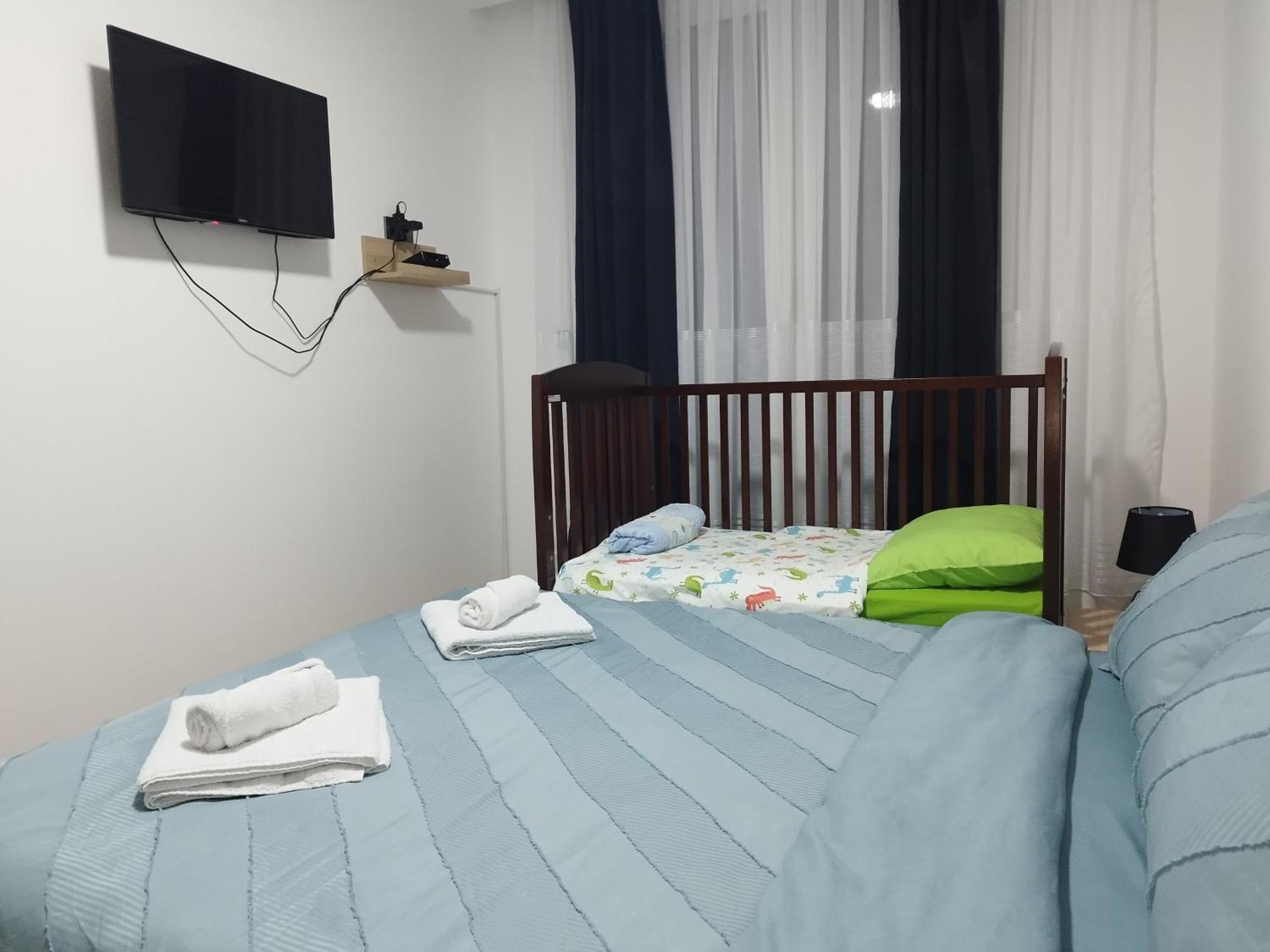 Skopje Sky City 19Th Floor Twin & 12Th Floor & 25Th & 33 Floor Apartments & With Pool & Spa & Gym & Parking Included In Price Eksteriør billede