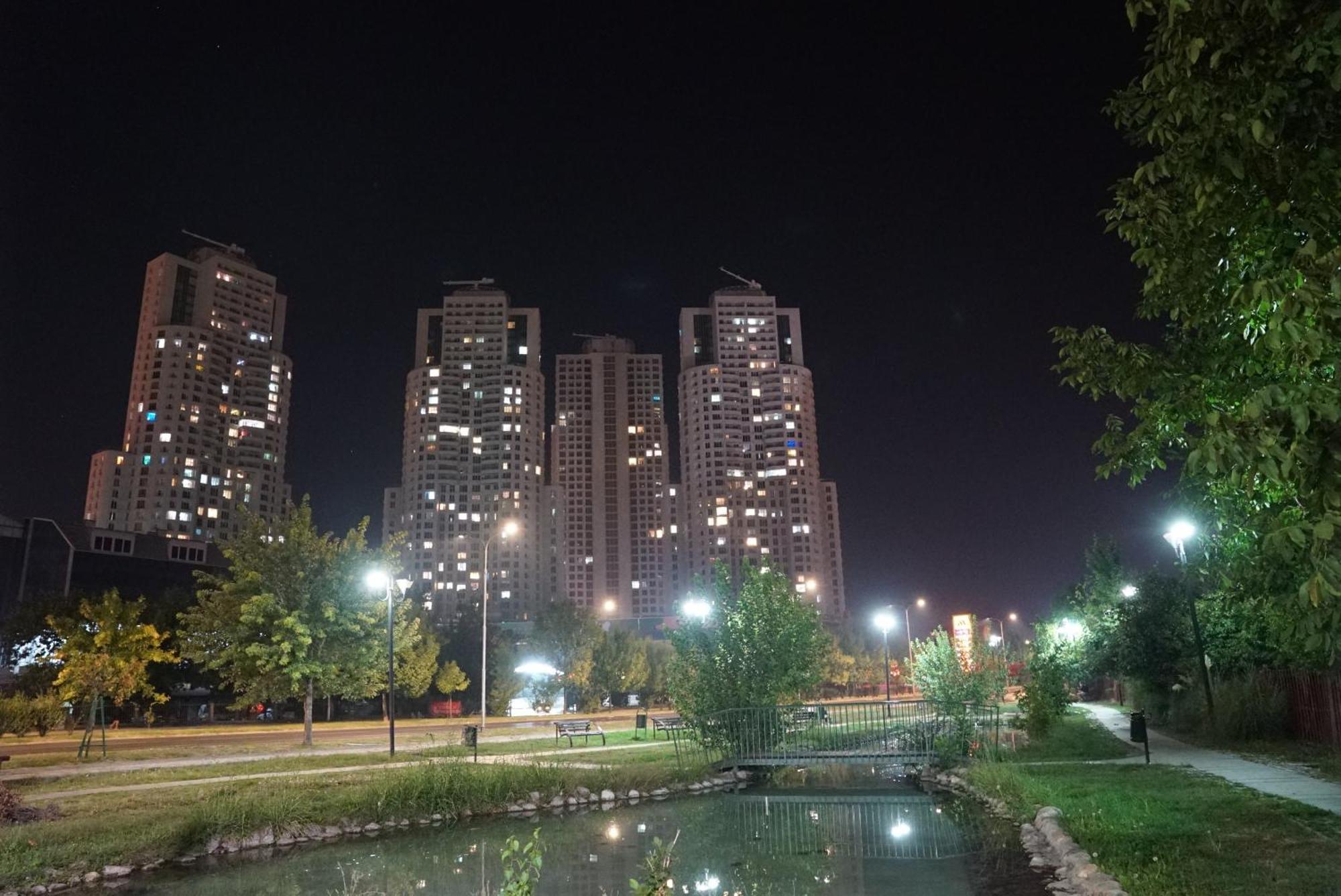 Skopje Sky City 19Th Floor Twin & 12Th Floor & 25Th & 33 Floor Apartments & With Pool & Spa & Gym & Parking Included In Price Eksteriør billede